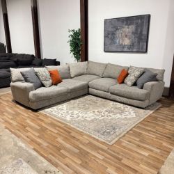 Large Deep-Seated 3-Piece Sectional Sofa 🚛 Delivery Available