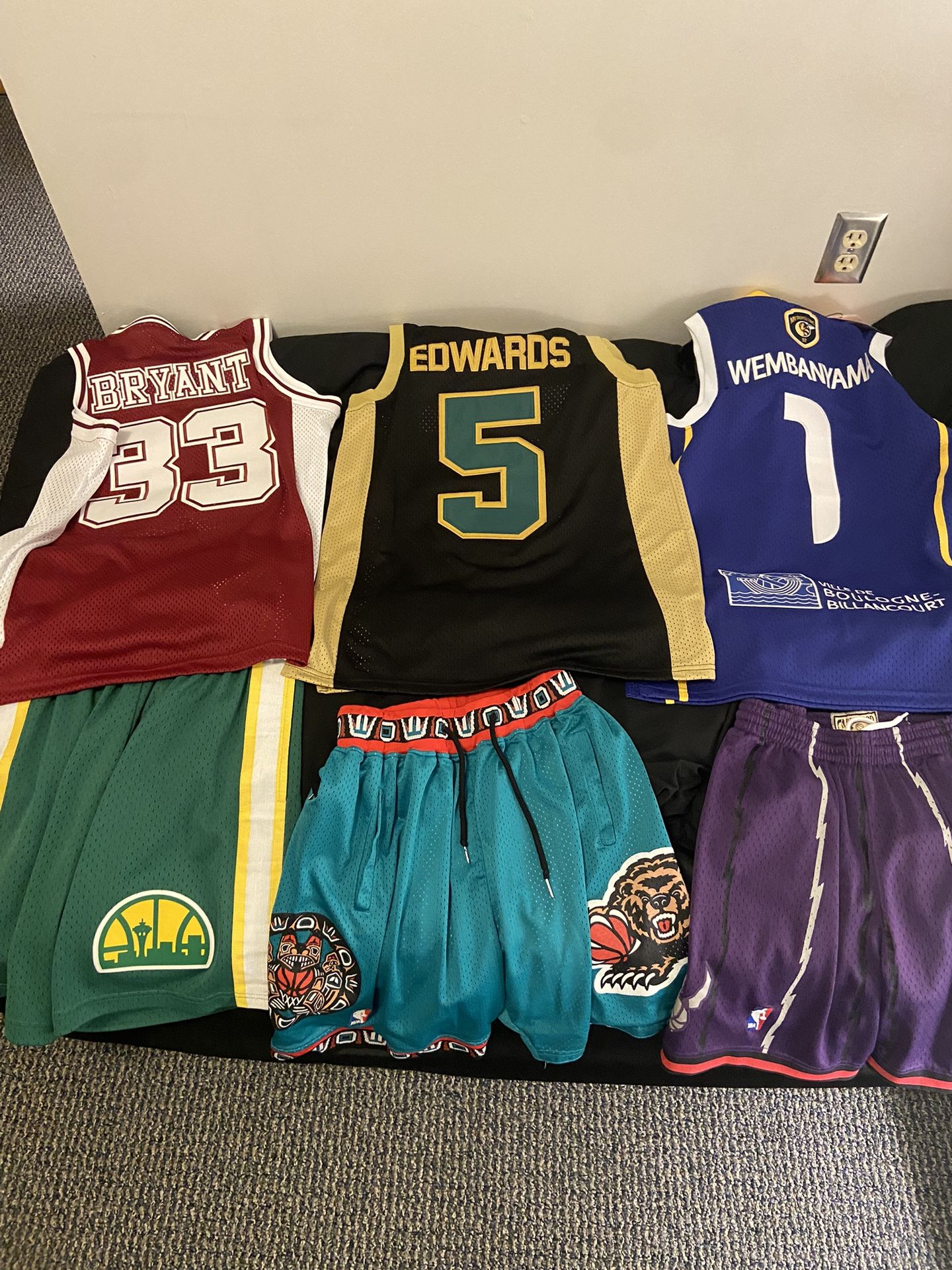 Nba Jerseys and Shorts