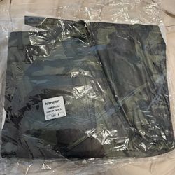 Gv gallery camo shorts 