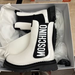 Never worn Moschino Boots (5.5)