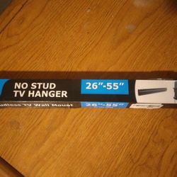 STUDLESS TV WALL MOUNT