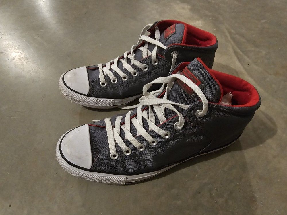 Converse Men 9 Size Shoe