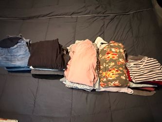 Maternity Clothes Lot Medium/Large