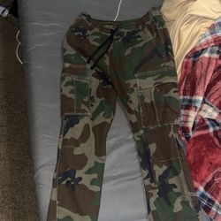 Camp cargo pants 