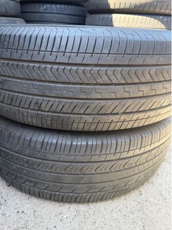 (2) 245/70R18 PAIR OF USED TIRES YOKOHAMA 65% LIFE !!