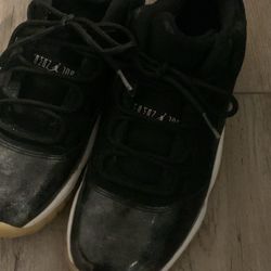 Low Top Jordan 11s 