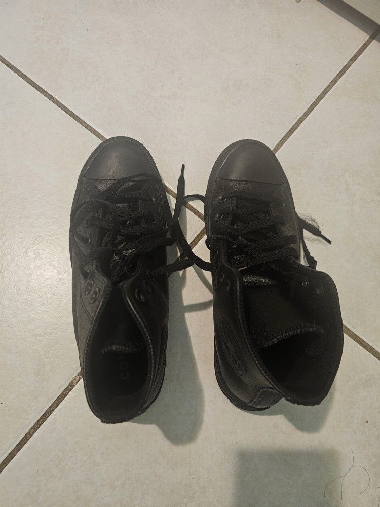 Converse Shoes Never Used Size 9 Woman