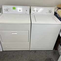COLOR WHITE KENMORE WASHER DRYER SET