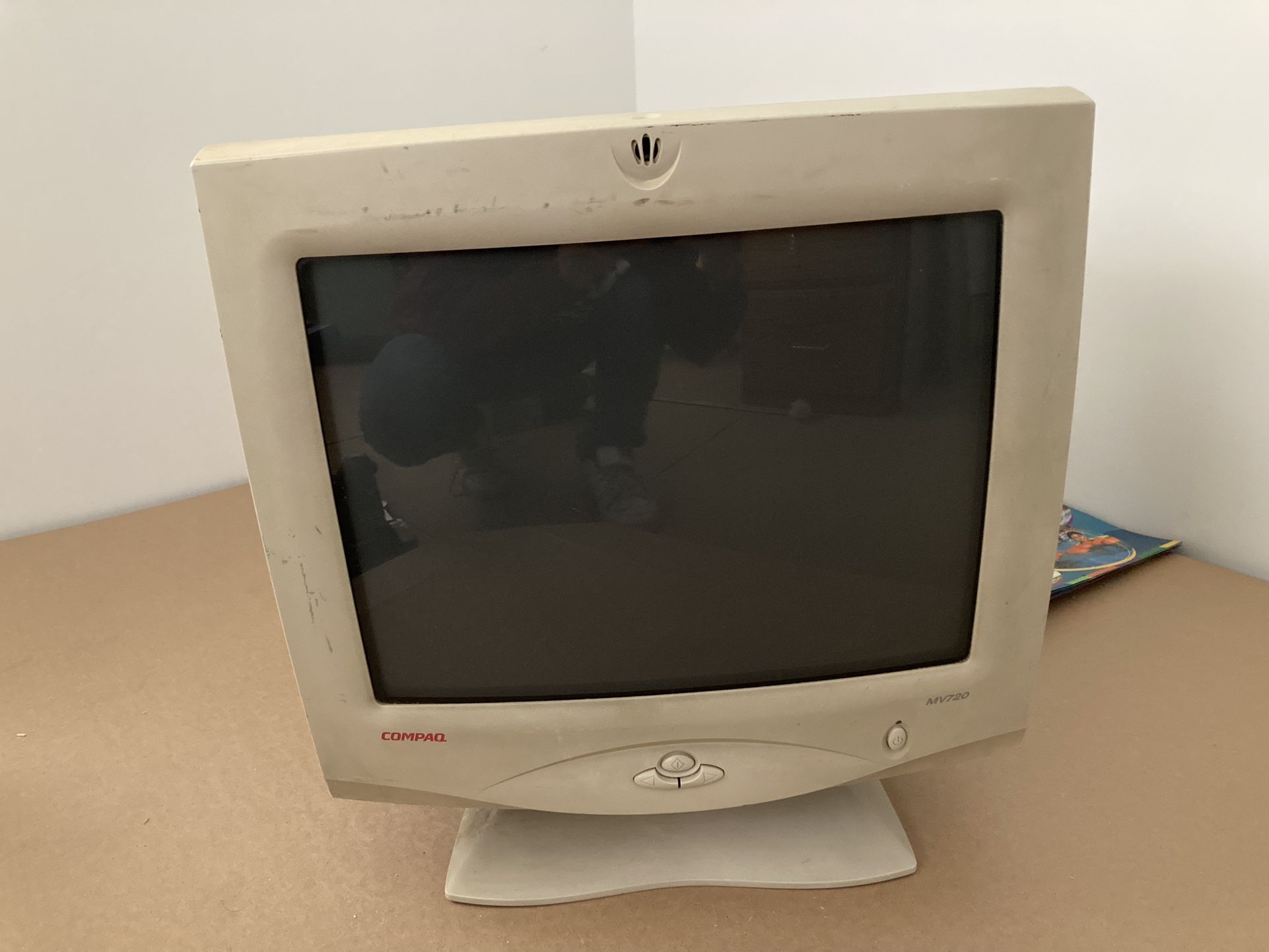 Compaq MV720 CRT Monitor