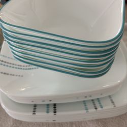 Corelle Dinner Set w Cups