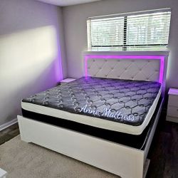 NEW KING PILLOW TOP MATTRESS AND BOX SPRING