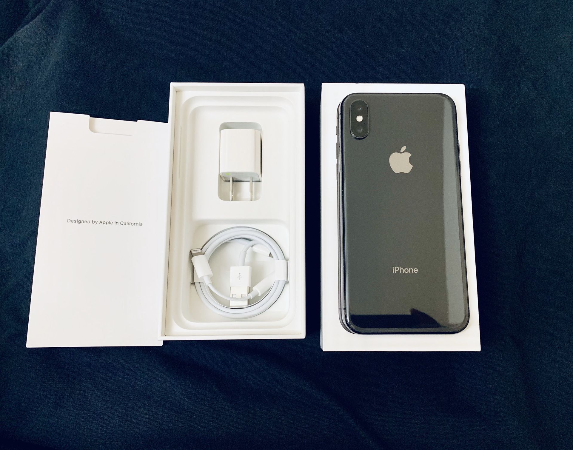 iPhone X 64GB UNLOCKED