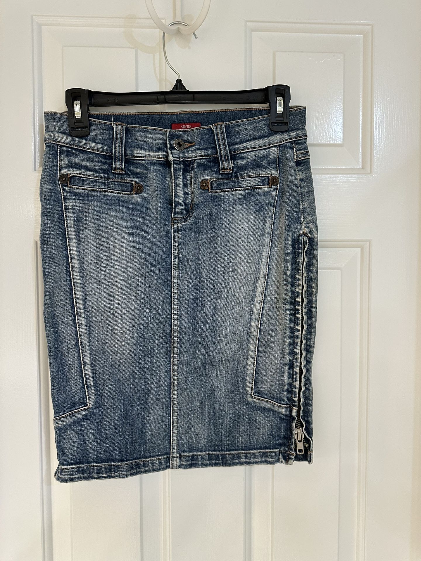 Guess Pencil Skirt