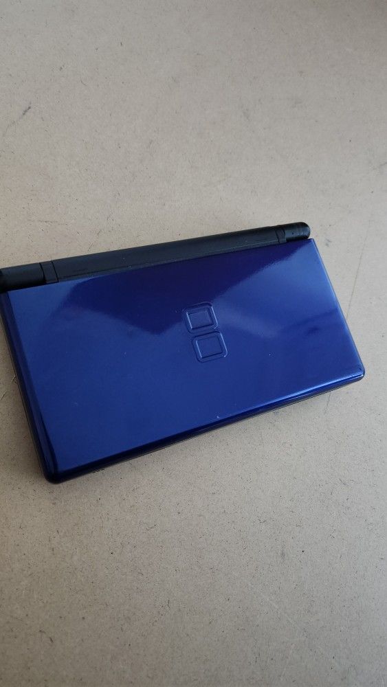 Nintendo DS Lite