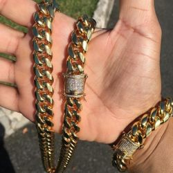 Diamond Lock Cuban Link Set 14k Gold Plated Doesn't Loses Color 