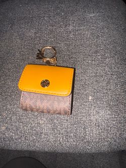 MK AirPod case