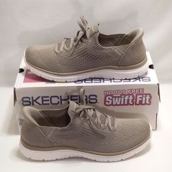 Ladie's Virtue Swift Fit Sneakers in Size 9, 10