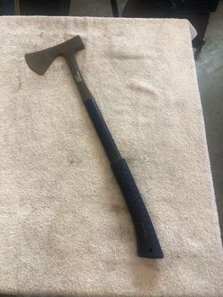 Estwing axe