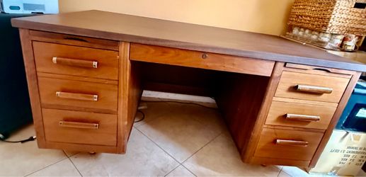 Vintage Mid-Century Modern Walnut Executive Desk – 1960s – 60”