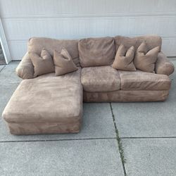 Clean 2-Piece Sectional with Chaise – Great Condition