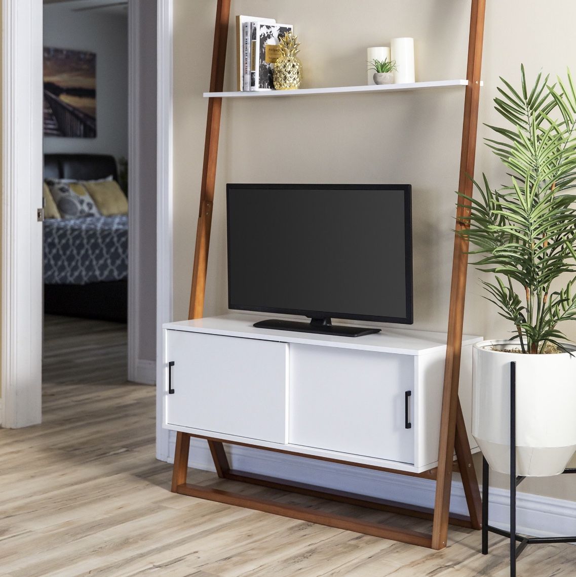 New - 42” Modern Wooden Ladder Shelf TV Stand Media Console w/ Shelves, Storage