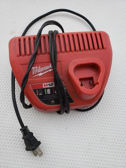 Milwaukee M12 Charger