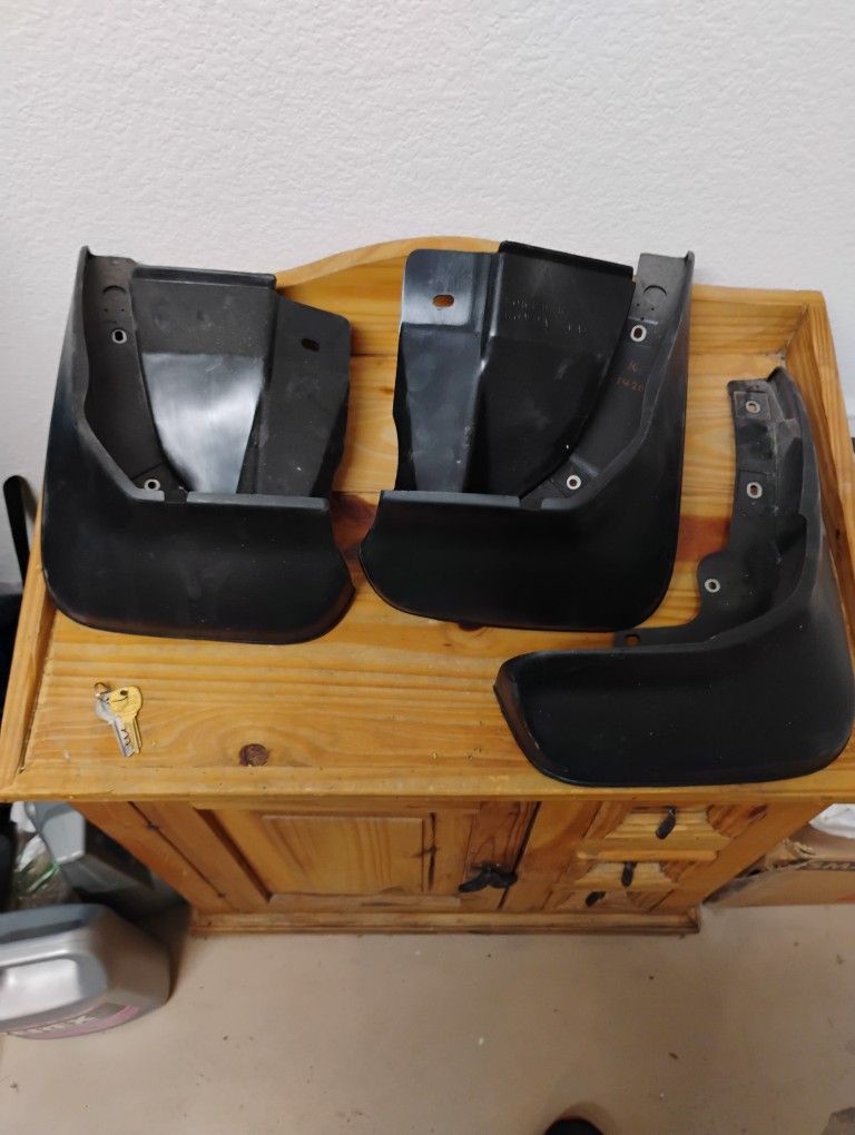NEW ACURA  MUDGARDS & with BRACKETS