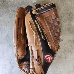 Rawlings Baseball Mitt - LH