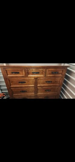 Intercon Gentleman's Chest