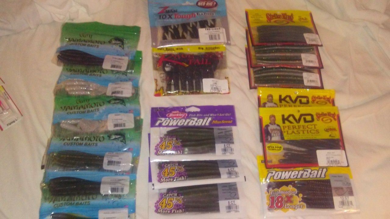 17 packs of custom fishing baits
