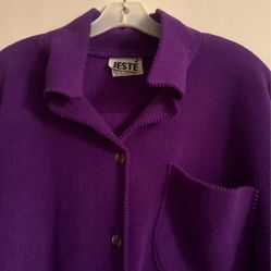 Purple Ladies Flece Sweater Size L  