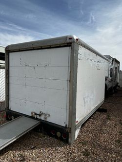 Shipping container