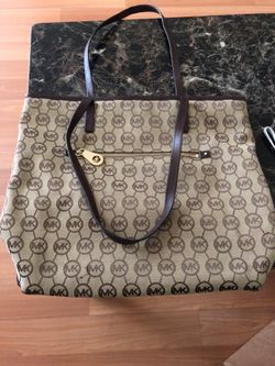 Women’s purse