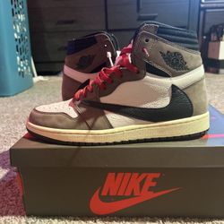 (BEST OFFER) Travis Scott Jordon 1 Mocha