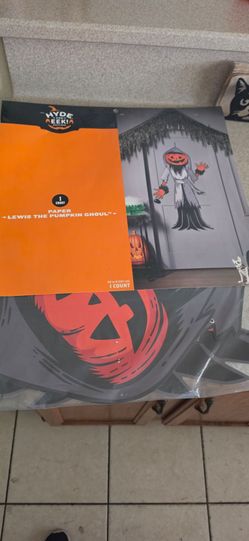 Lewis the Pumpkin Ghoul Paper Decoration
