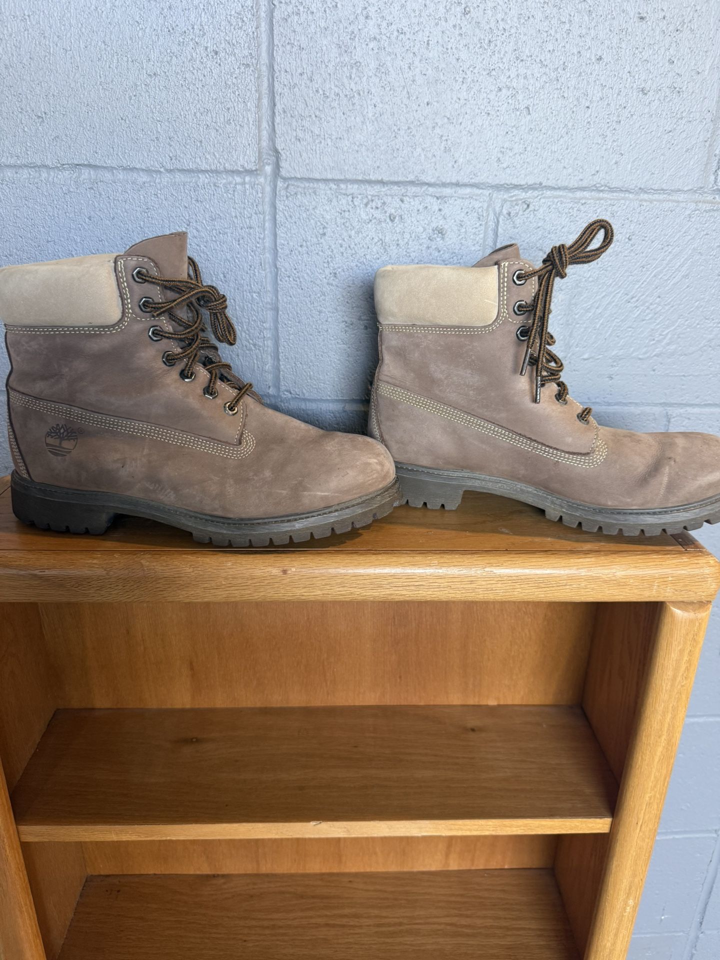 Timberland Men's 6-Inch Premium Leather Boots - Size 11, Wheat Nubuck