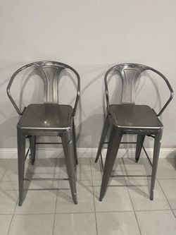 Crosley Furniture (Set of 2) Counter Height Kitchen Stools w/ Factory Distressing (Like New)