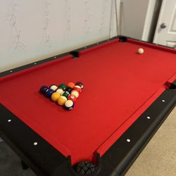 6 ft Portable Pool Table