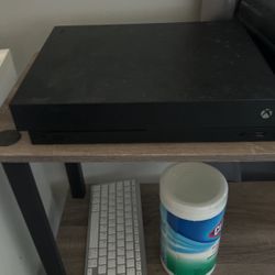 Xbox One X 