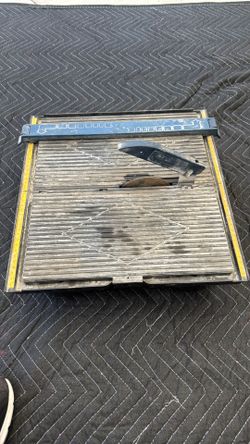 Tile cutter
