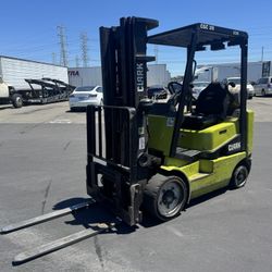 4000LB Clark Forklift