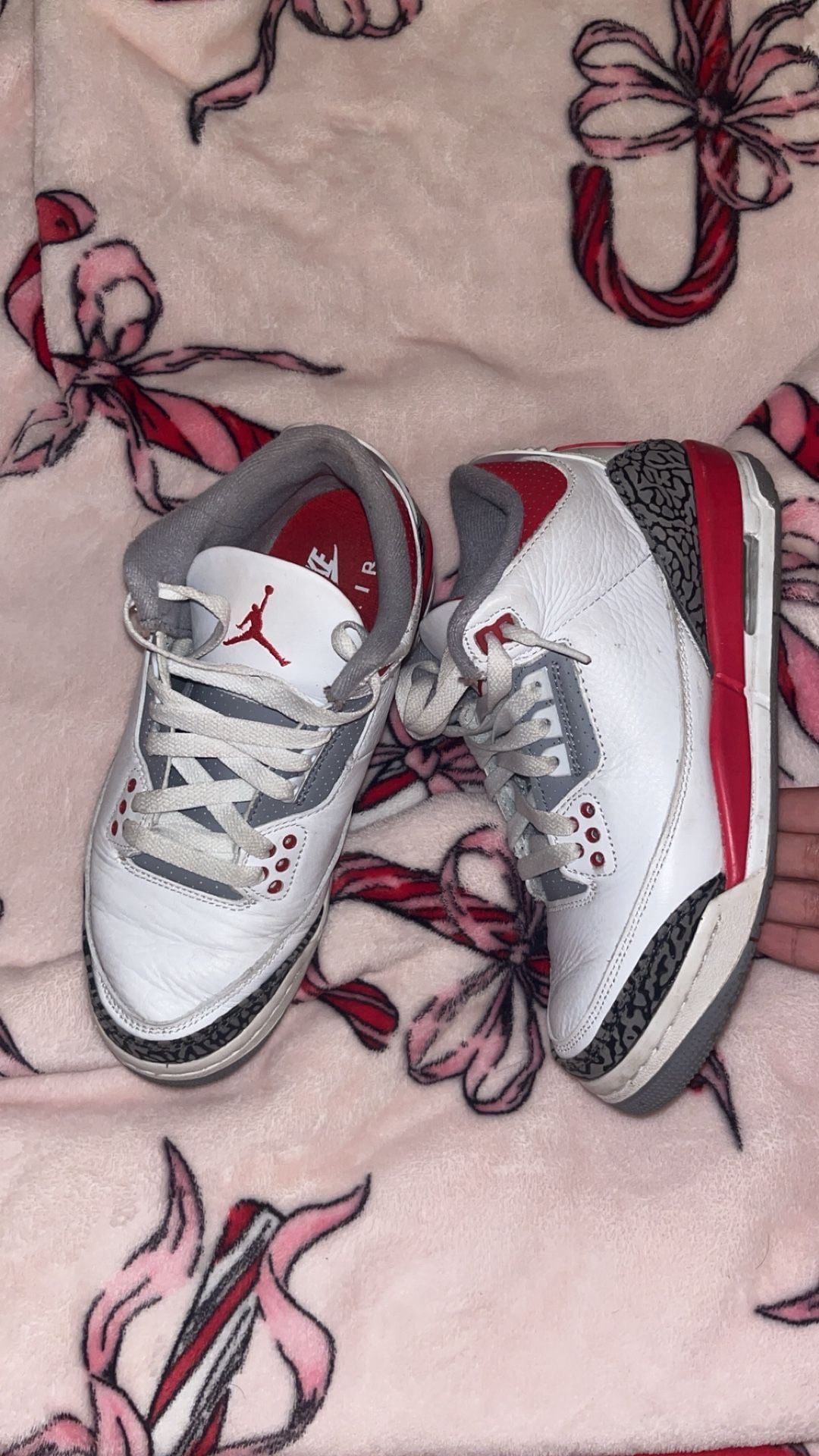 Jordan 3s Fire Red 6y