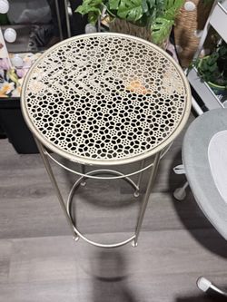 Gold Metal Accent Table with Lattice Top