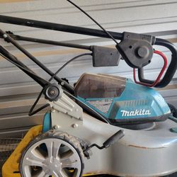 Makita 18 Volt Lawn Mower ,,tool Only