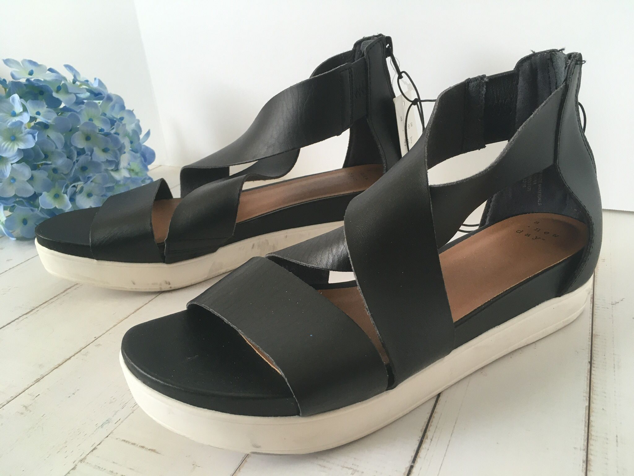 Black Platform Sandals , Size 8