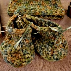 Handmade Knitted Infant Hat and Booties
