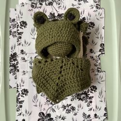Crochet Baby Frog Set