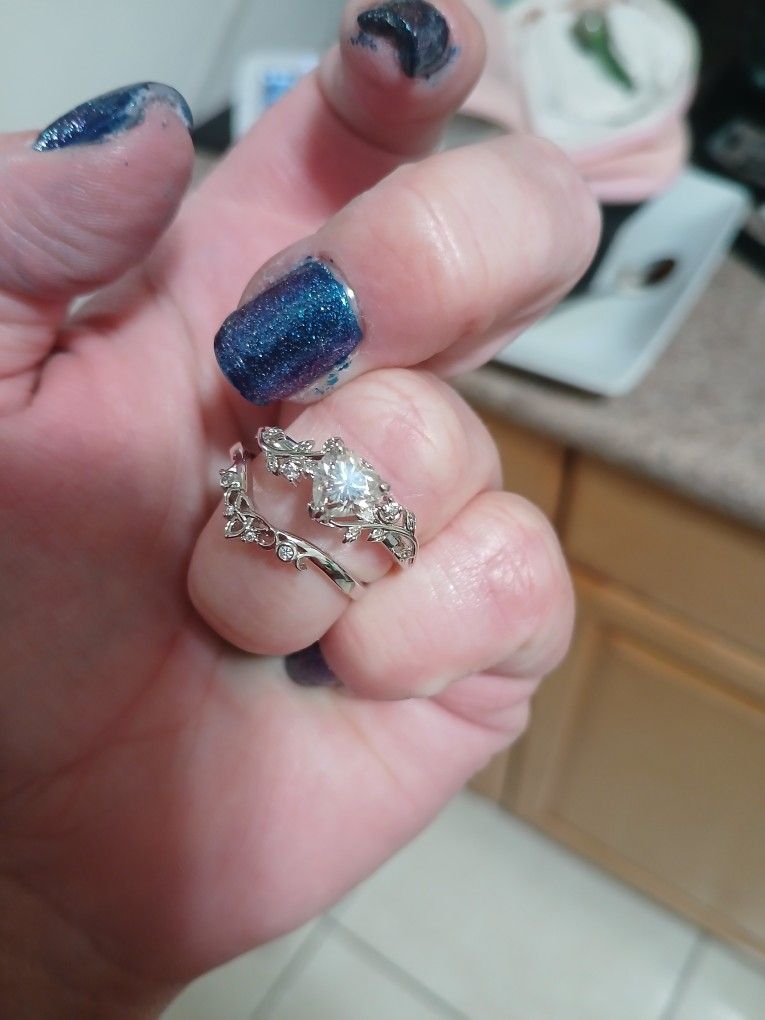 ******HOT DEAL**** 1.15 CARAT CERTIFIED MOISSANITE DIAMOND WEDDING SET