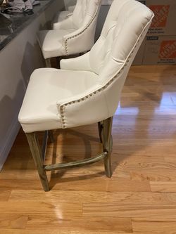White And Wood Bar Stools for Sale in Boston, MA - OfferUp