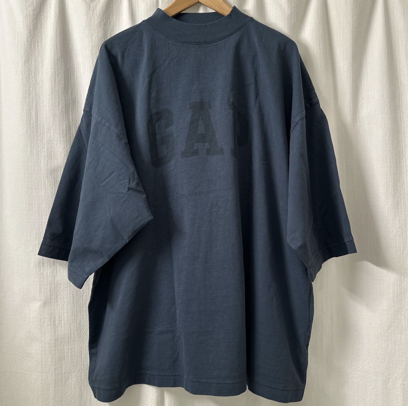 NWOT Yeezy Gap Engineered by Balenciaga Dove 3/4 Sleeve Men’s Tee Shirt